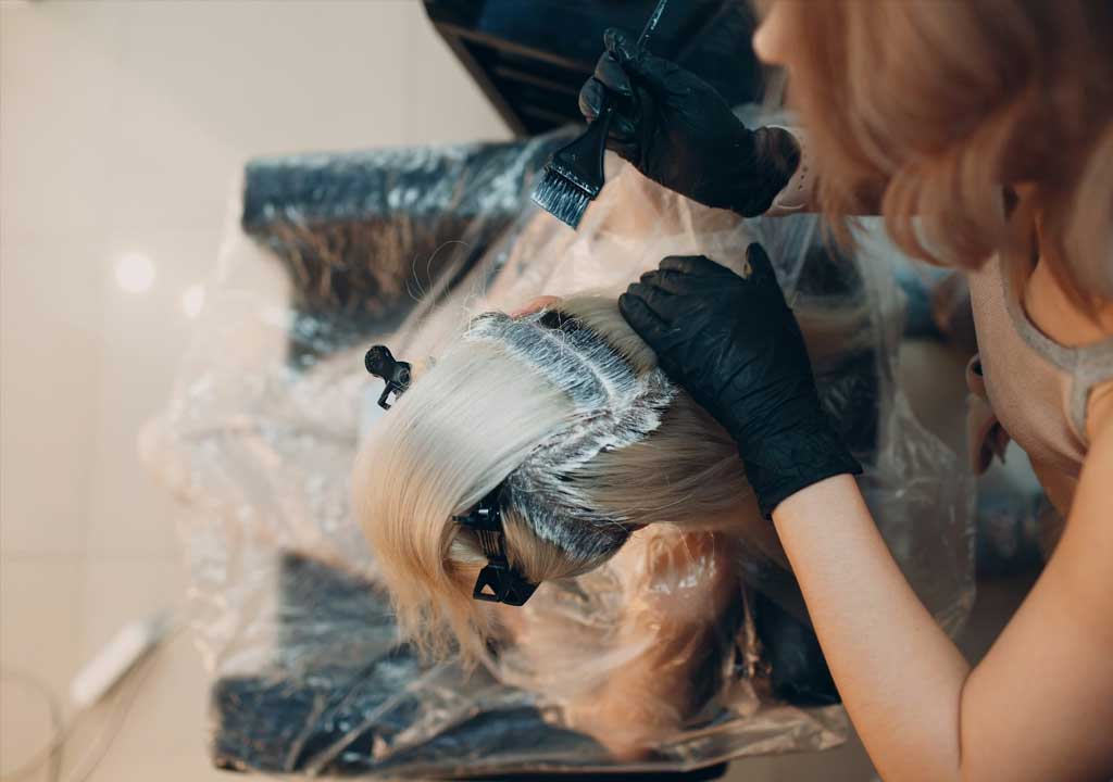 Summer Siren Shades: Vibrant Hair Dye Trends and Color Narratives